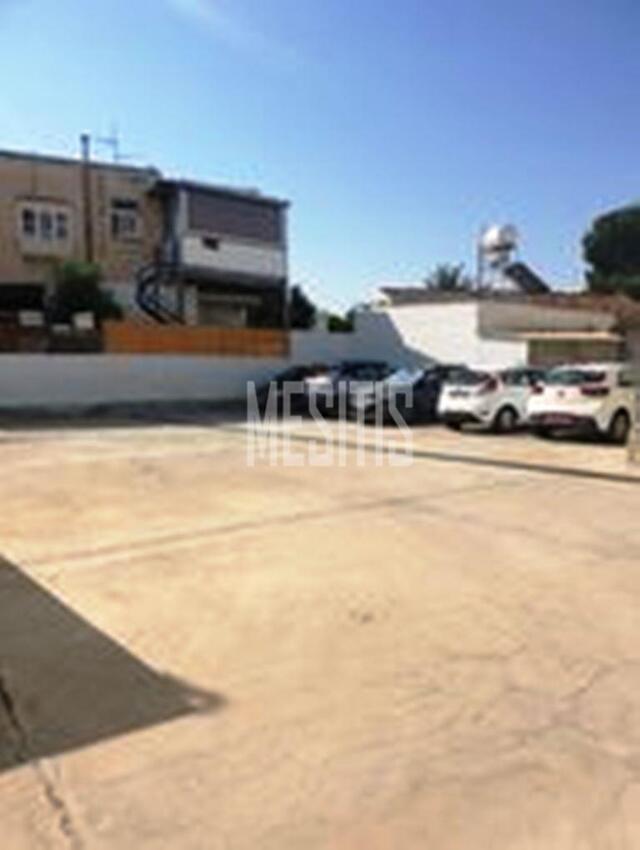 office-6d324fa9-38d5-4a36-b48f-48ffc3272cf3_Wtr.jpg