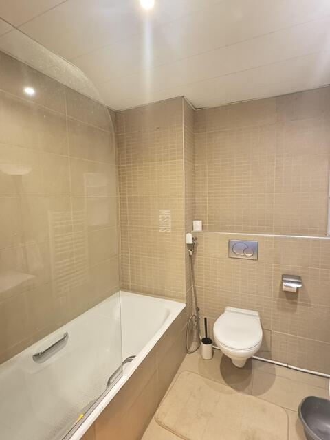 apartment-e96f2657-4c25-44e2-9ca8-f47cdb8b7405_Wtr.jpg