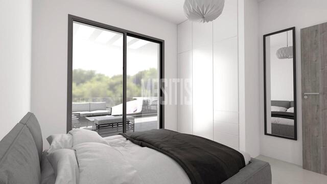 apartment-fce417aa-0d97-42e2-9fd3-32d8c70b5b59_Wtr.jpg