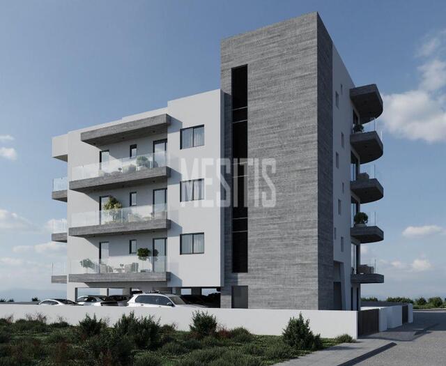 apartment-23d3fbe5-8a2c-4d26-8a79-7b066e29eb84_Wtr.jpeg
