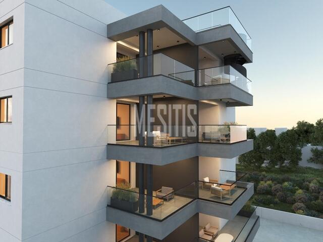 apartment-b92bec46-fcaf-4eb7-860c-1282c6de941d_Wtr.jpeg