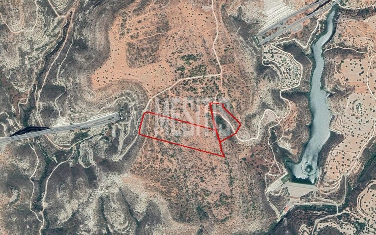 land-900d8b4d-2042-44f3-bc7c-b98c2d697fb7_Wtr.jpeg