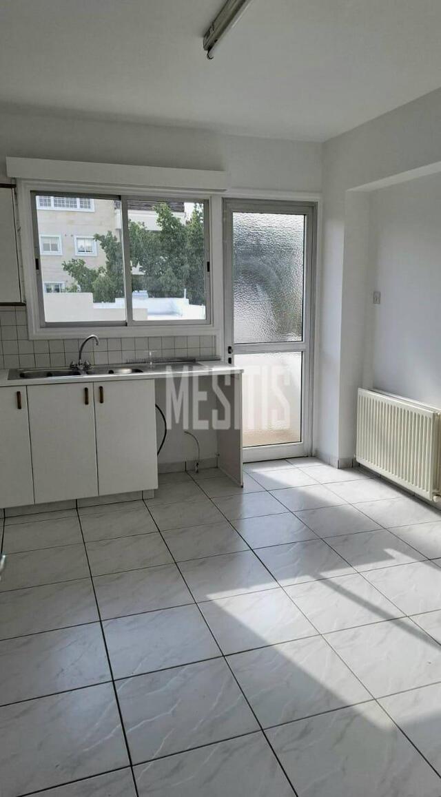 apartment-68fcf1ef-93b1-481a-ba08-56153639e997_Wtr.jpg