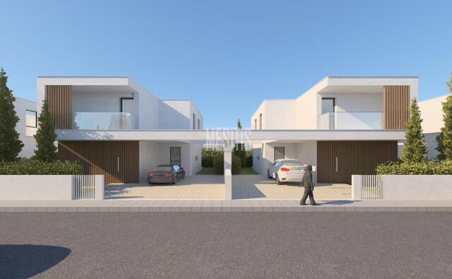 detachedHouse-7bae30e9-f06a-418b-bc0e-e0ab81172cff_Wtr.jpg