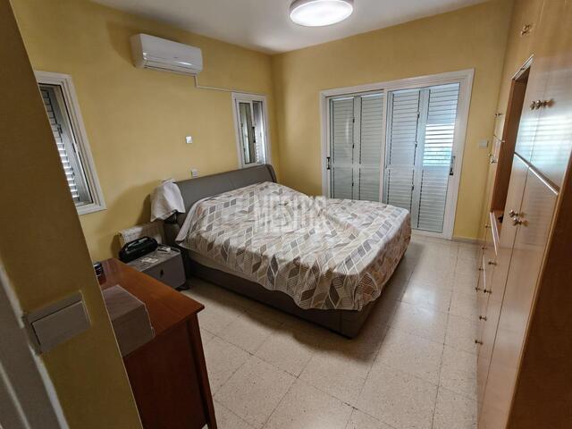 detachedHouse-929dff6c-fe3f-4e7d-920d-00cae27ec527_Wtr.jpg