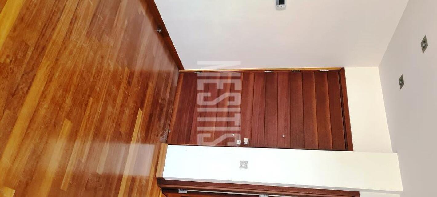 apartment-226c83a1-ad16-477c-b535-d7684e6e7499_Wtr.jpeg
