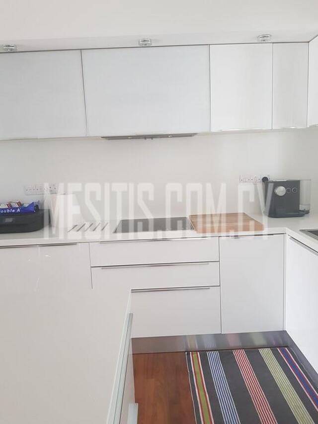 apartment-438a0d6b-b26b-404a-a11b-29a5eea0dde7_Wtr.jpeg
