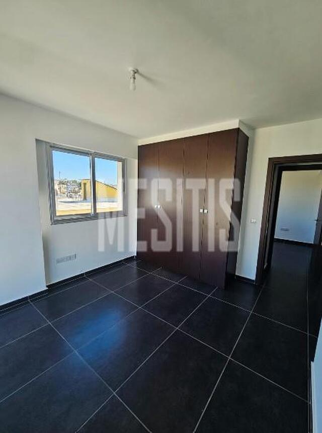 apartment-c256f199-dacf-415a-aafa-15d8e2a486f2_Wtr.jpg