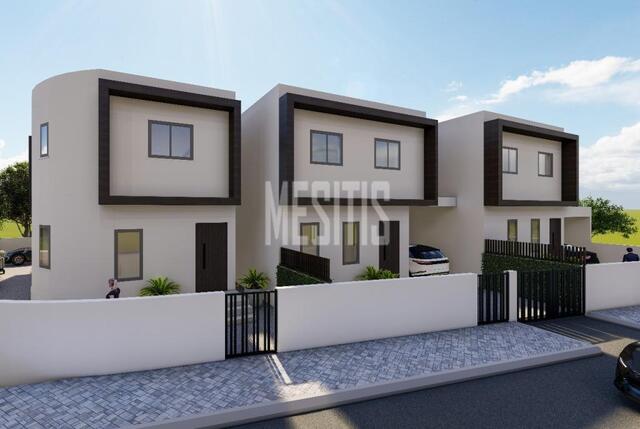 detachedHouse-cf525db1-618a-4f3f-a5ee-91a81e44a7bc_Wtr.jpeg