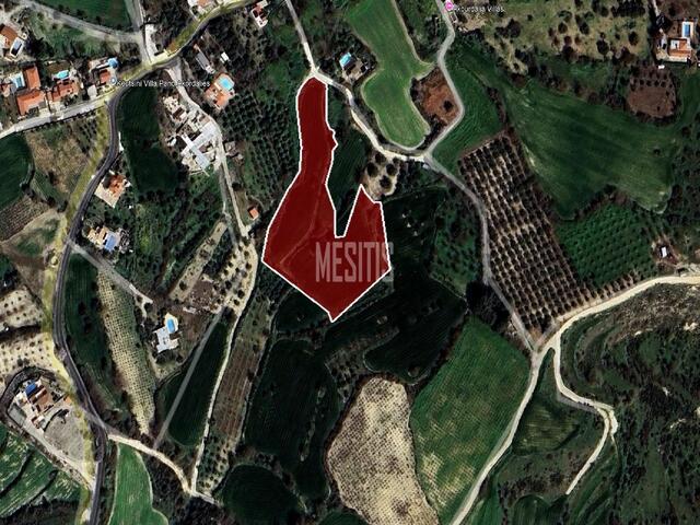 Residential Field 9210 Sq.m. For Sale In Pano Akourdaleia, Paphos – photo 1