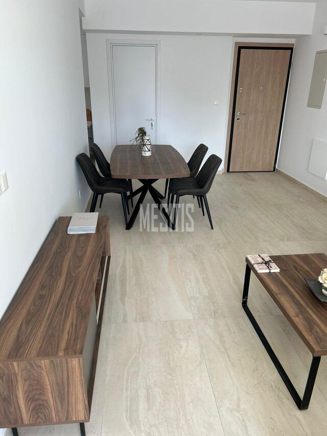 apartment-24285d2d-e790-4e52-bd25-b77cb3653da6_Wtr.jpeg