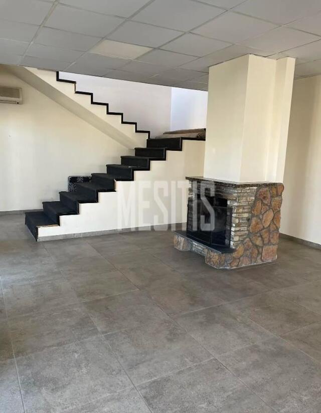 detachedHouse-603e22eb-146a-4d39-a16f-e009b6ab6b63_Wtr.jpg