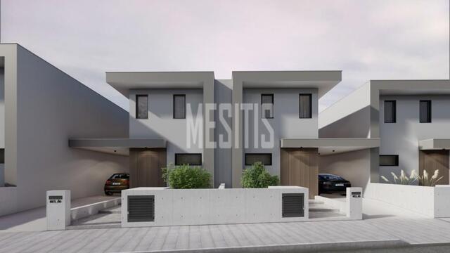 detachedHouse-176e0fbe-0857-4e7c-9ccf-233666511286_Wtr.jpg