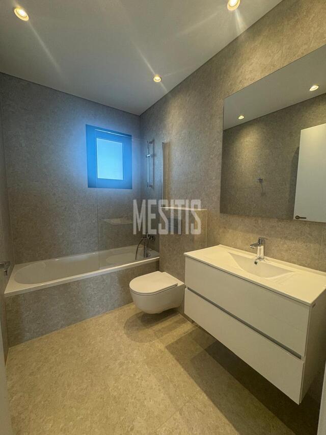 apartment-98974452-680d-4fbf-96a1-b2b92aed10bf_Wtr.jpg