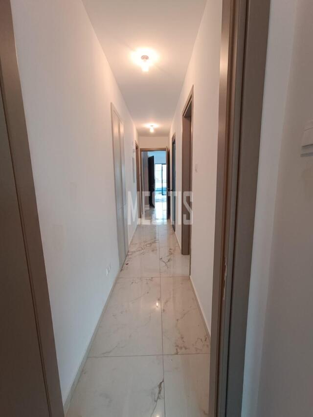 apartment-655d993c-2fdc-43cc-a509-9c4dd103ac7f_Wtr.jpg