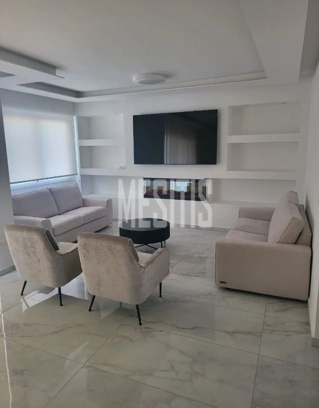 apartment-39263deb-50ef-4120-bfd5-c5d131a9124e_Wtr.png