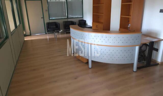 office-9660d85d-90a8-4c30-895c-08d1618153e7_Wtr.jpg