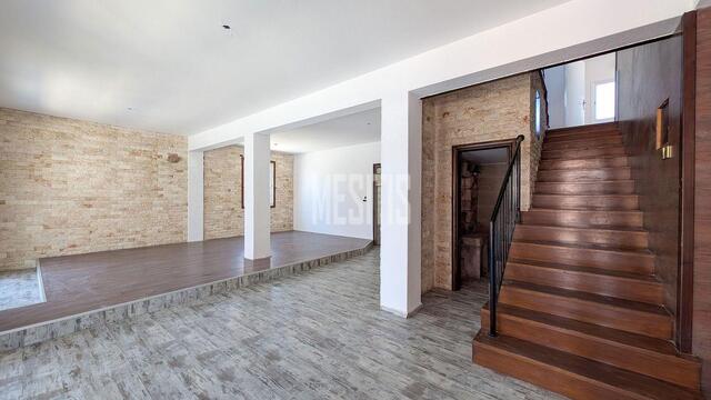 4 Bedroom Semi Detached House for Sale in Larnaka – photo 2