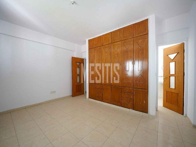 entireBuilding-a0c776a8-c6f8-4d76-98a2-3c46ce960cf6_Wtr.jpg