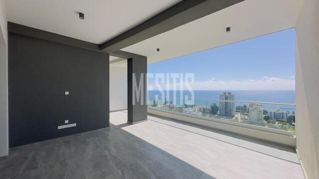 apartment-c86db8a2-16a8-45fe-9a98-3640260fb9ba_Wtr.jpg