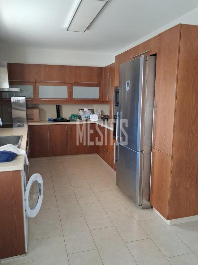 apartment-0646530a-30d5-4c22-9c8e-dbfdc859af31_Wtr.jpg