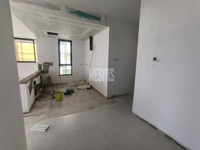 apartment-c27ef057-4493-4dc4-9b64-d032dc48b2e3_Wtr.jpg