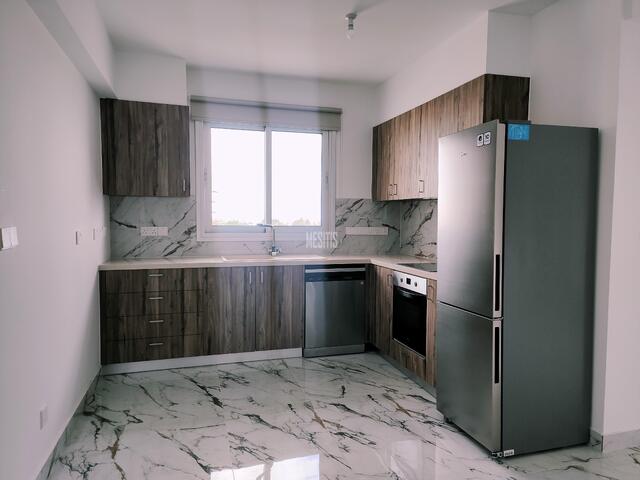 apartment-2d1886f1-b92b-4e7b-a10b-b2bea8f86a2f_Wtr.jpeg