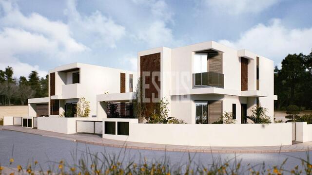 detachedHouse-6572dda2-ab29-43ee-be31-99dc753d11ea_Wtr.jpg