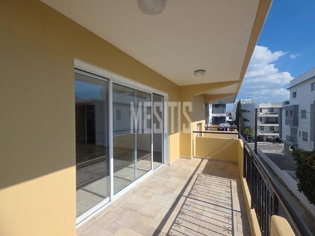 apartment-1002605b-6382-4014-a067-ddf6a7c225b6_Wtr.jpg