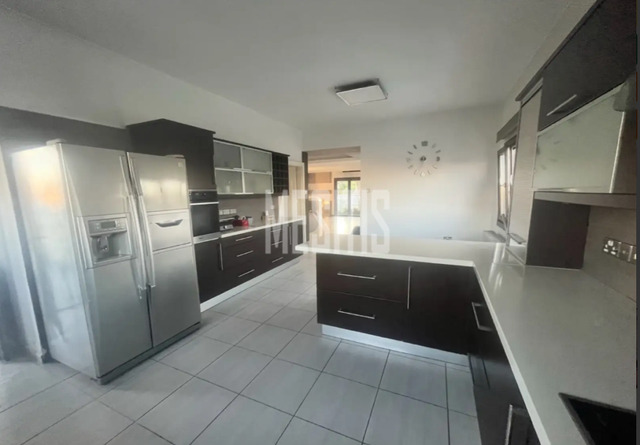 apartment-fe5f2455-4664-46c7-980d-f87eee8426dc_Wtr.png