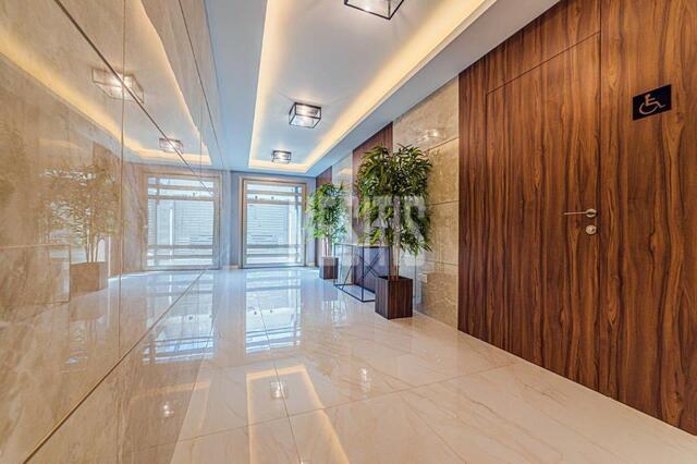 apartment-13d842b2-94aa-491c-a4bb-6029efc10397_Wtr.jpg
