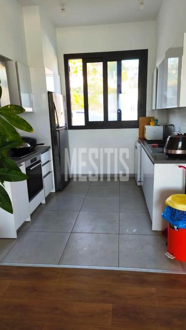 detachedHouse-9a7ed5ed-b2ab-49aa-ac48-f84bd3ea8934_Wtr.jpg