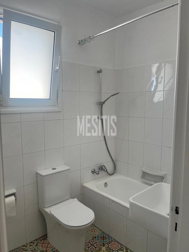 detachedHouse-40b0ab6c-1469-4e02-b1b4-1a44b0743744_Wtr.jpg