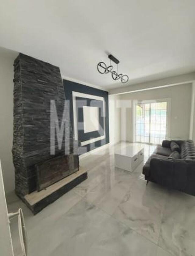 detachedHouse-e3357448-8df3-40b0-b304-74c4bad3e60f_Wtr.jpg