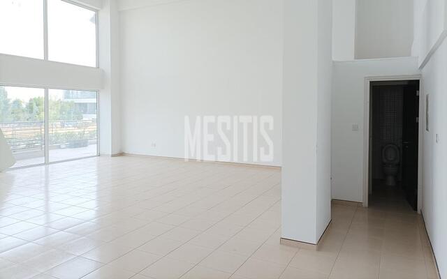store-770987bf-37ea-4bb4-85de-42d9294680b5_Wtr.jpg