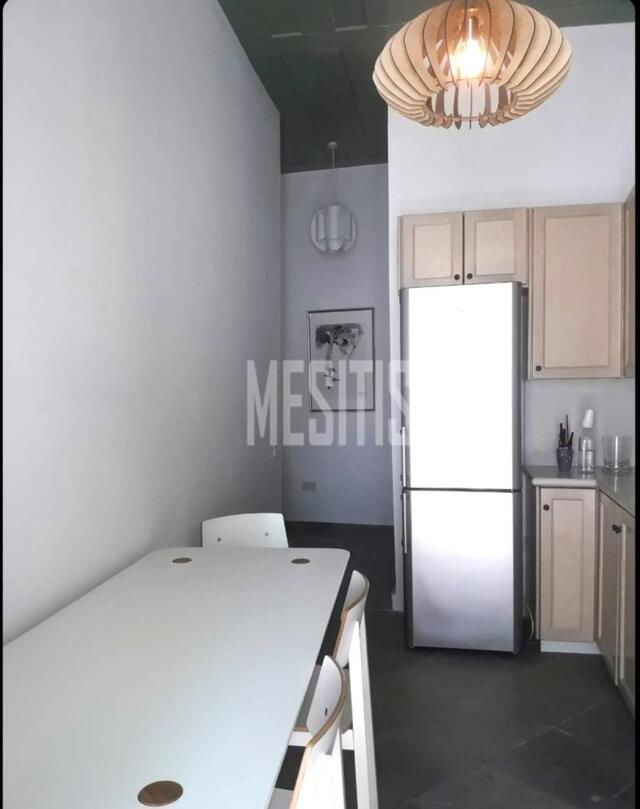 detachedHouse-9a6705db-a1d0-4b81-8b20-95ffeb256f59_Wtr.jpg