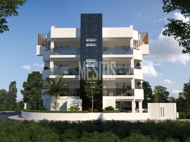 apartment-c1fc838f-c60c-4a89-a517-4c0b721c7fa3_Wtr.jpeg