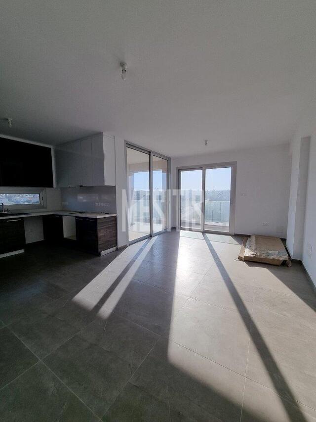 apartment-3b1fc995-2e5e-4c86-b9de-7048621c20f8_Wtr.jpeg