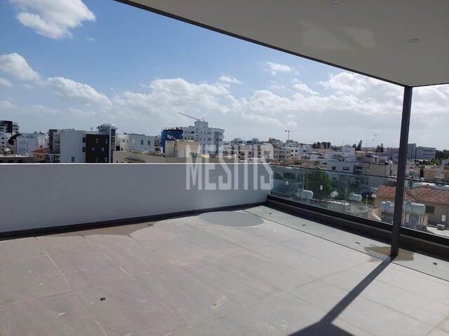 apartment-919bf8b2-de20-422f-bfd1-9b096e2bfe30_Wtr.jpg