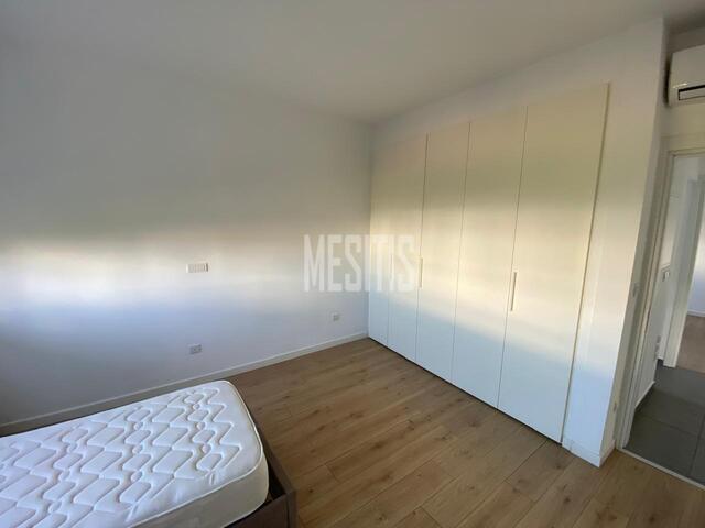 apartment-5345e058-8d5e-4a3b-80bf-07e0e72a32fc_Wtr.jpg