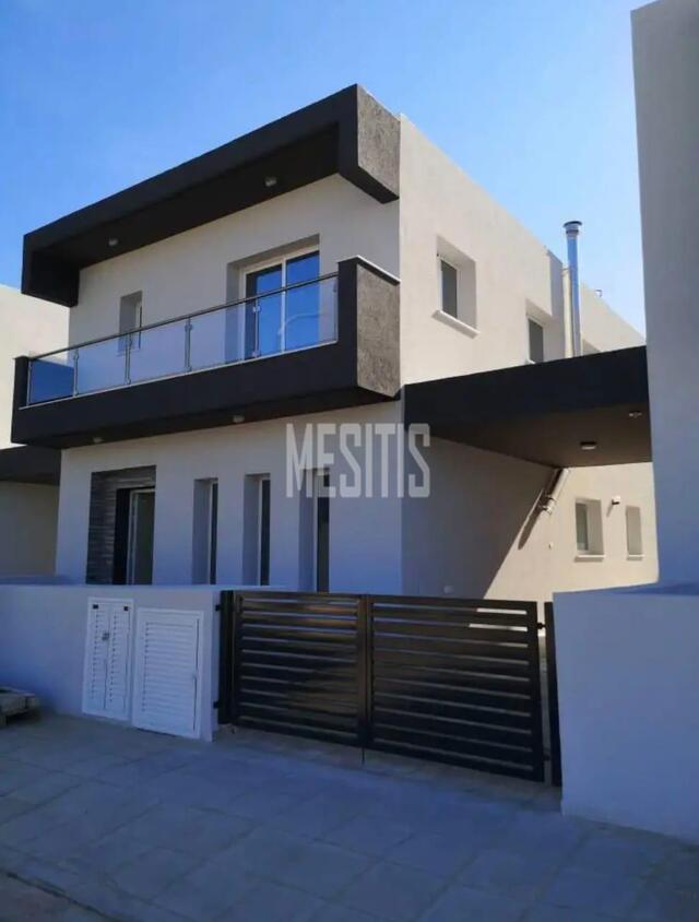 detachedHouse-b1eb78f7-5d6b-4bd2-8f58-fa540c5afdc1_Wtr.jpg