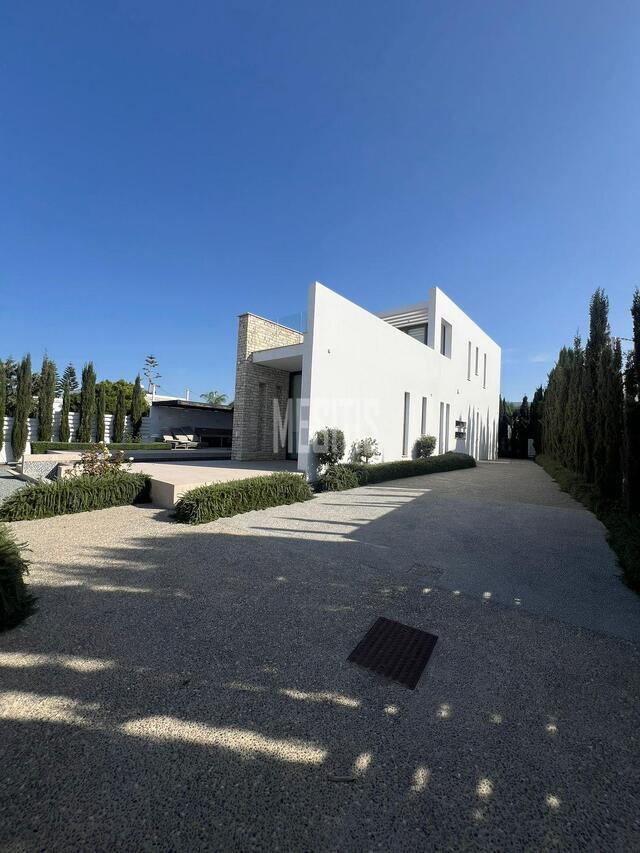 detachedHouse-53377185-463d-4065-9025-3ab060d9da41_Wtr.jpg