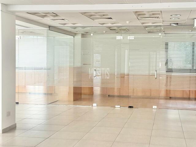 office-aa2a6be1-b046-43ee-8d07-e08de0451117_Wtr.jpeg