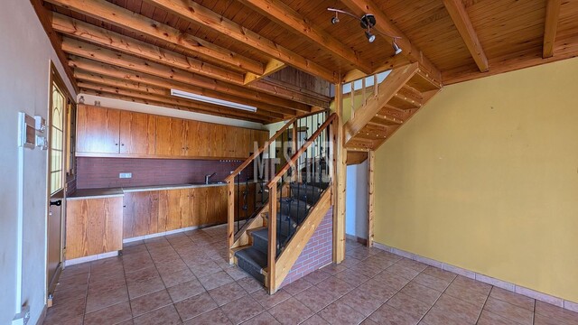 detachedHouse-b4d43865-550e-4a3d-933d-0afc6910013f_Wtr.jpg