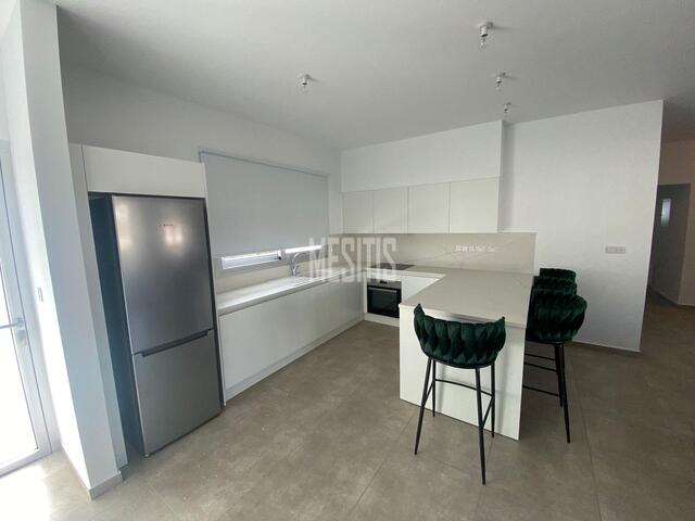 apartment-44cc8cd8-7847-403f-bb3d-5d711efd4c4b_Wtr.jpeg