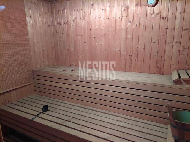 detachedHouse-d5c3c4b9-ac43-4230-843d-4cb33f29b4f6_Wtr.jpg
