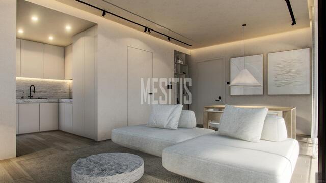 apartment-86239fb6-bc11-439d-bfe9-1cdceae478f1_Wtr.jpg