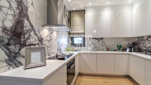apartment-221d0259-0e99-48cb-9c91-fedc2aa759ce_Wtr.jpeg