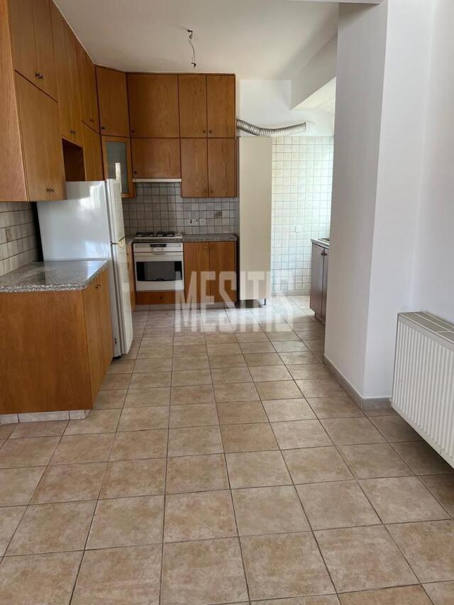 apartment-11fede7a-a821-4310-ab6e-6cdc45a032f3_Wtr.jpeg