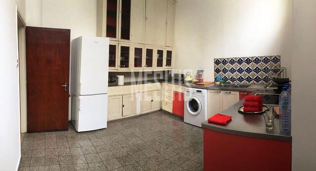 Fully Furnished and Spacious 2 Bedroom Apartment with Large Veranda for Rent in the Old Town of Nicosia – photo 6